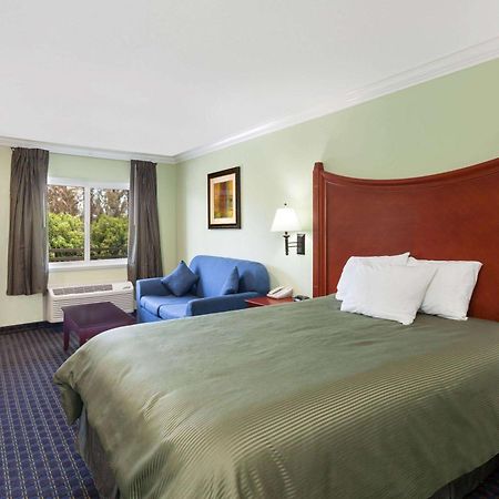 Travelodge By Wyndham Orange County Airport/ Costa Mesa Exteriér fotografie
